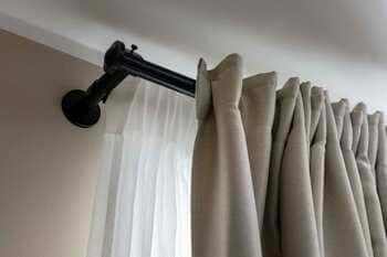 Curtain rod installation service